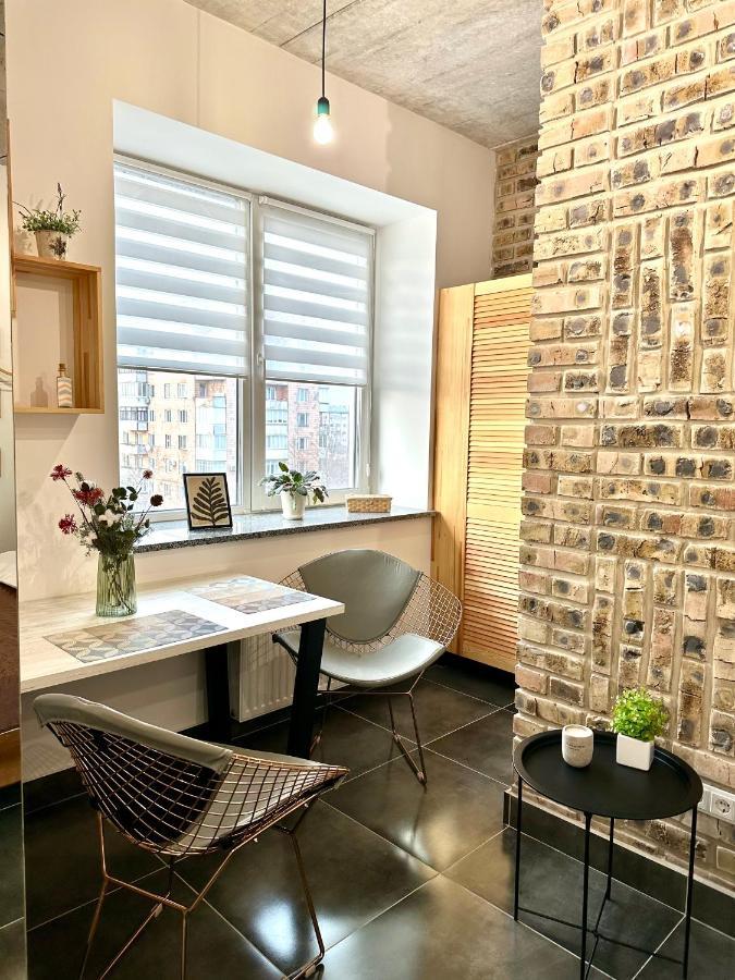 Designer Apartments In The City Center Рівне Екстер'єр фото