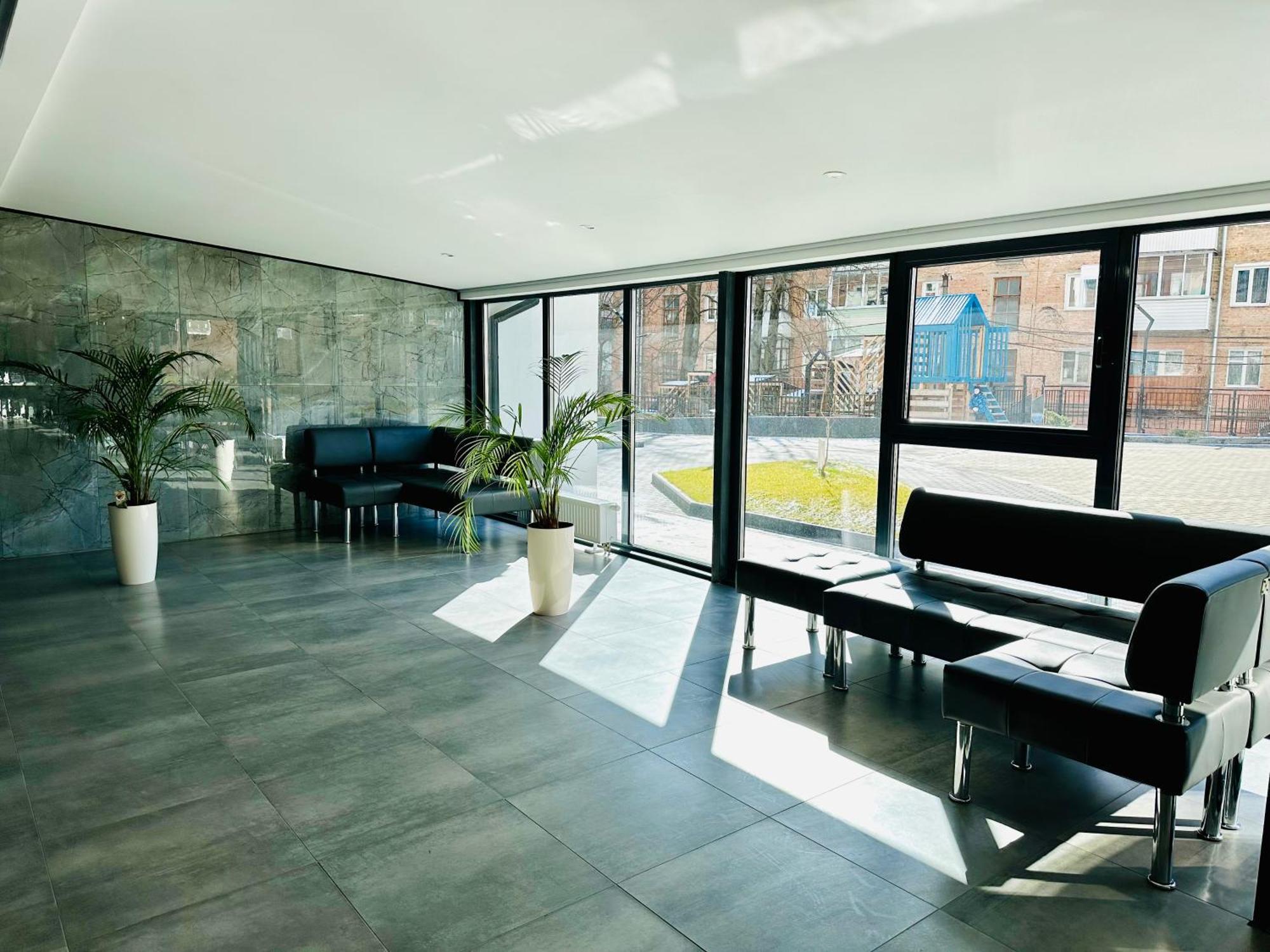 Designer Apartments In The City Center Рівне Екстер'єр фото