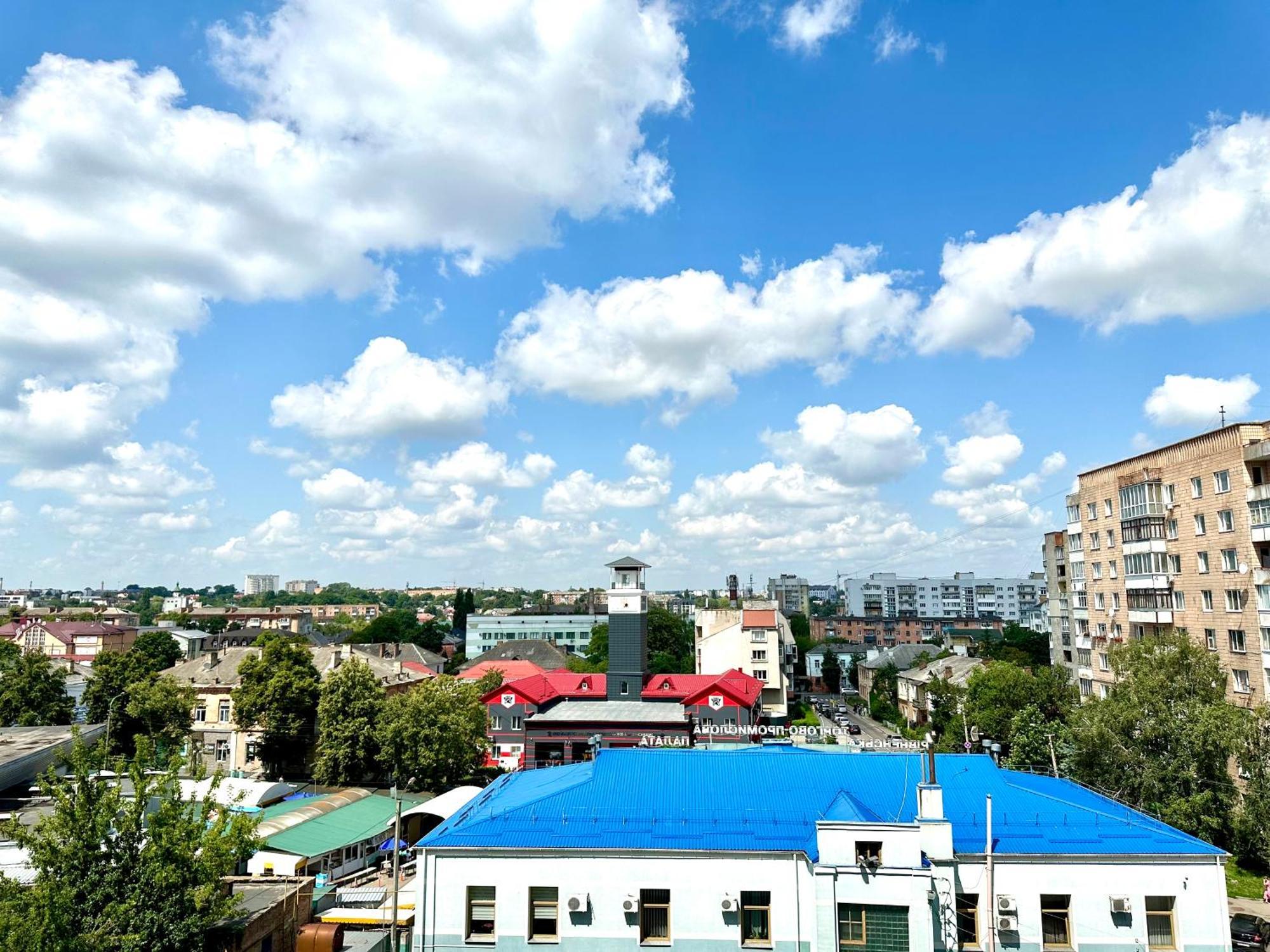 Designer Apartments In The City Center Рівне Екстер'єр фото